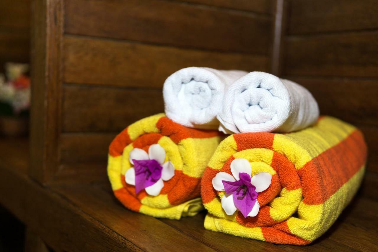 Gatri Hut Hotel นูซาเลมโบงัน ภายนอก รูปภาพ