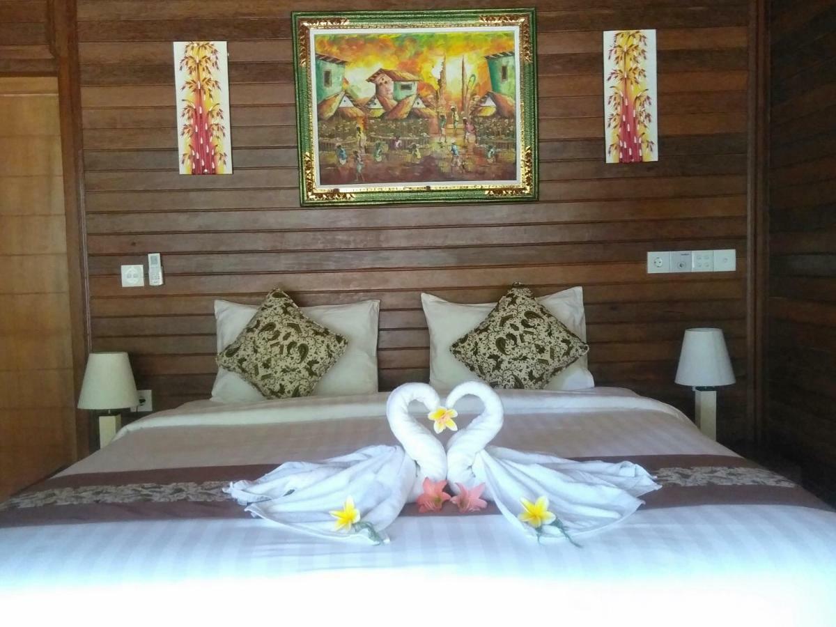 Gatri Hut Hotel นูซาเลมโบงัน ภายนอก รูปภาพ