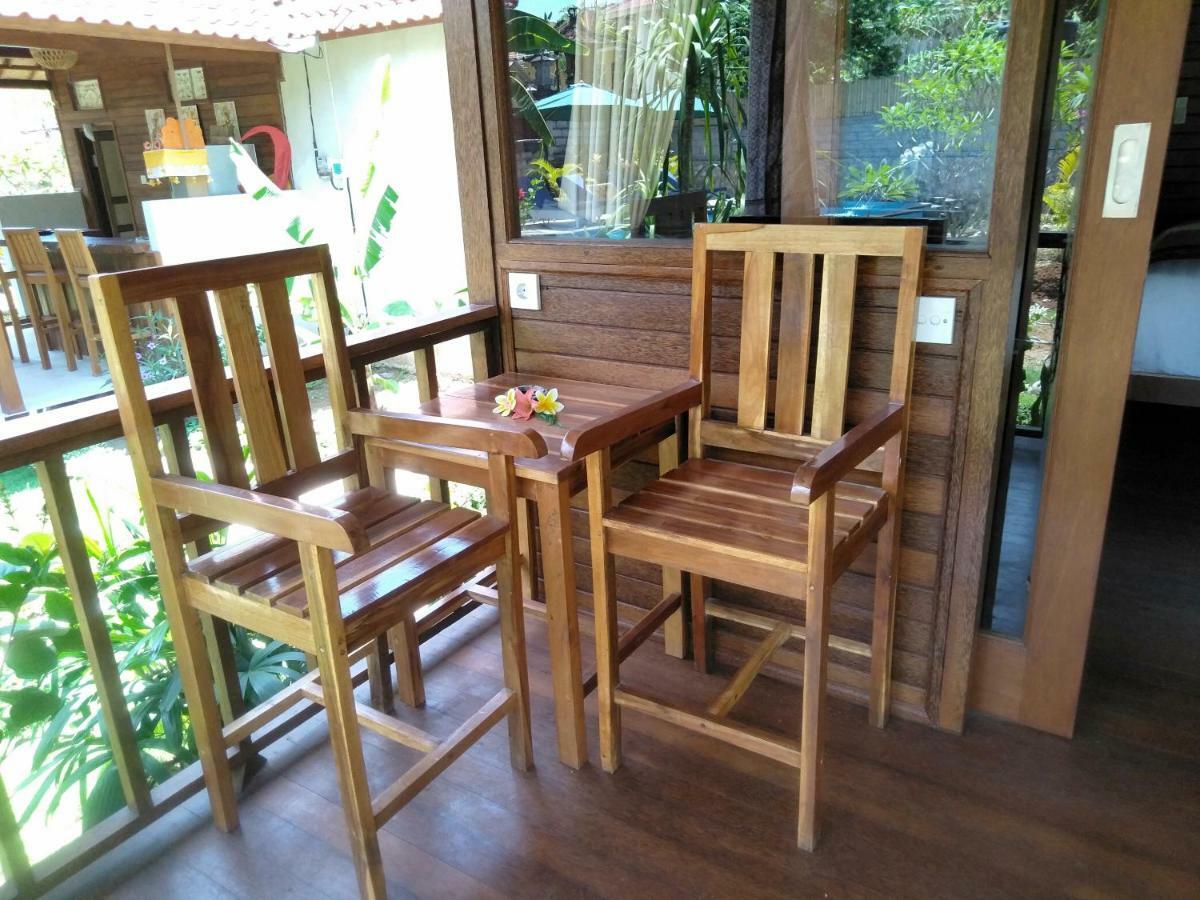 Gatri Hut Hotel นูซาเลมโบงัน ภายนอก รูปภาพ