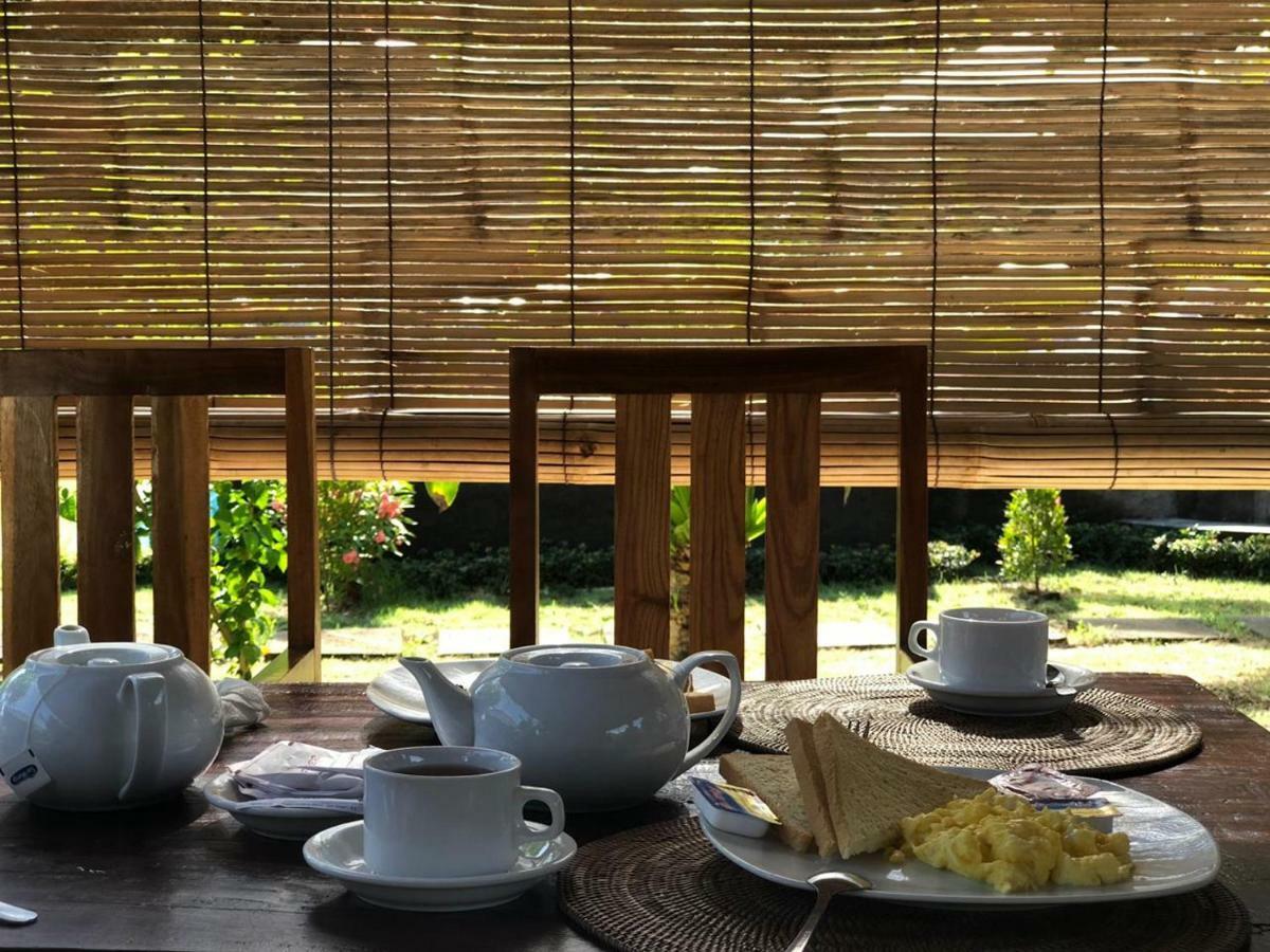 Gatri Hut Hotel นูซาเลมโบงัน ภายนอก รูปภาพ